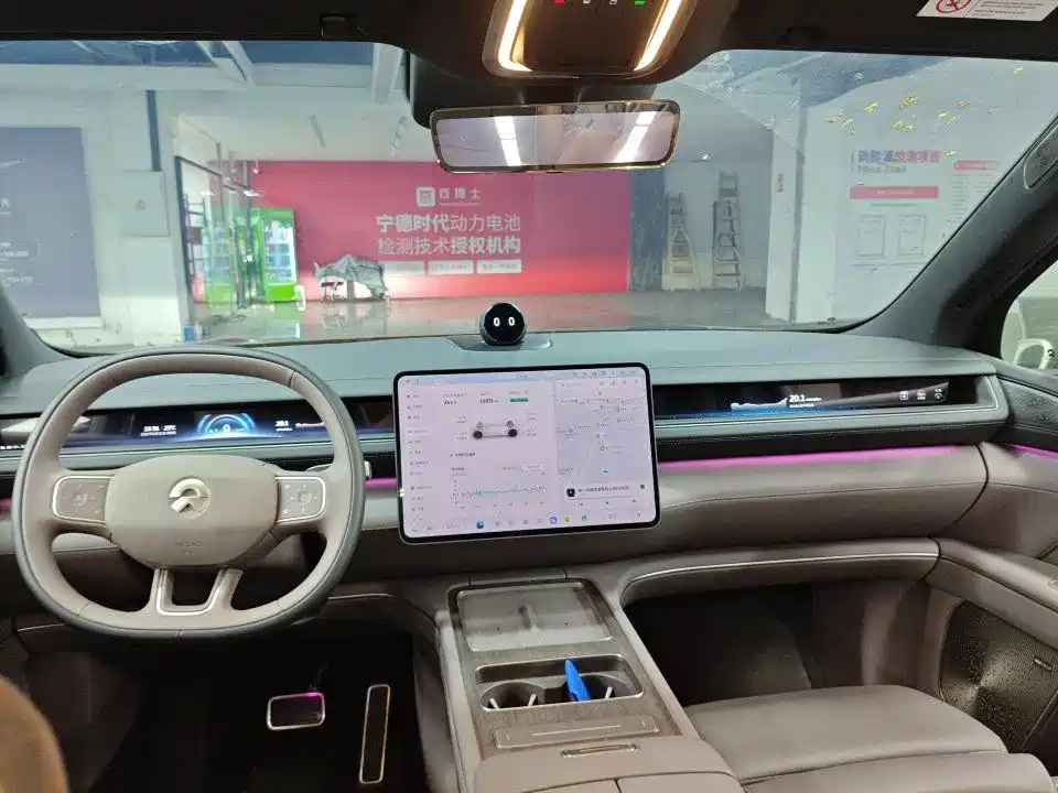 NIO ES8 2026 2025 Model 6-Seat Executive Luxury Edition