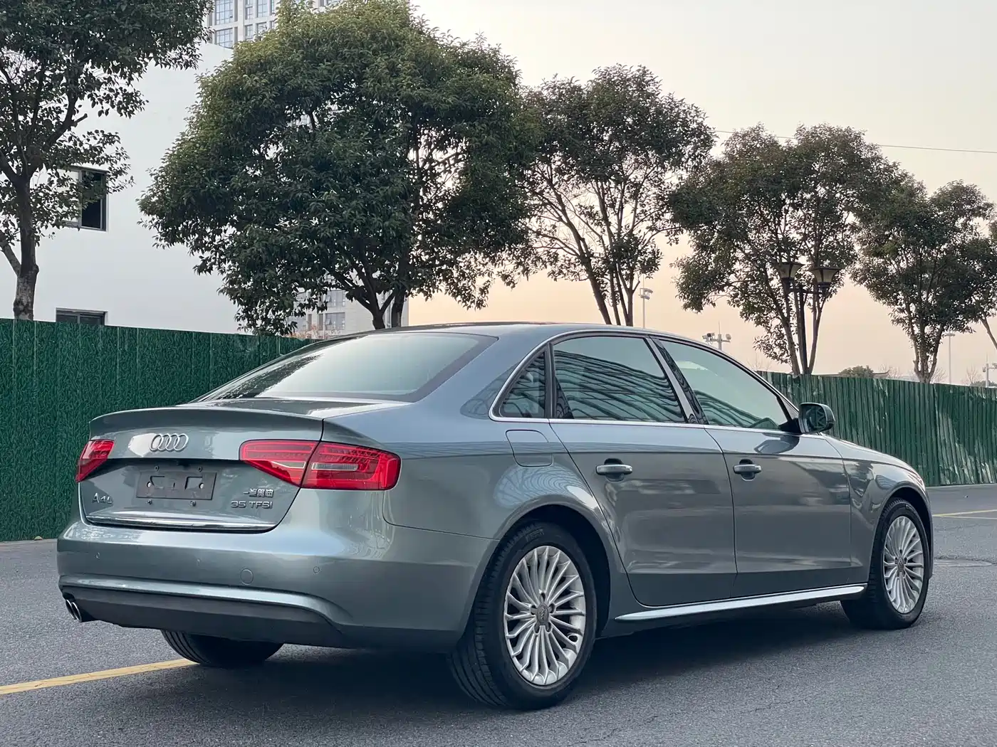 Audi A4L 2015 35 TFSI Auto Comfort фото 17