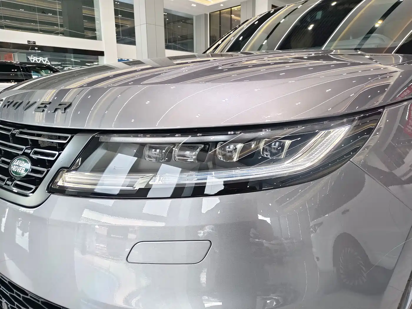 Land Rover Range Rover Sport 2025 2024 400PS Dynamic SE