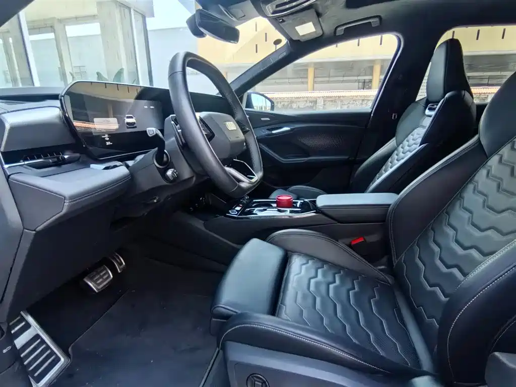 Audi Q6L e-tron 2025 Model Pioneer Edition фото 8