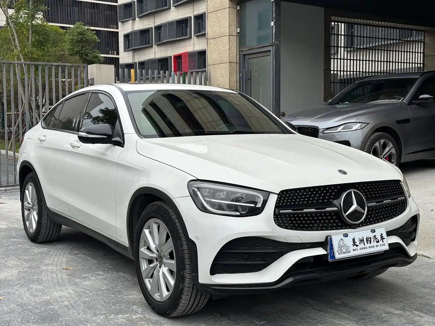 Mercedes-Benz GLC Coupe 2020 GLC 260 4MATIC Coupe SUV фото 3