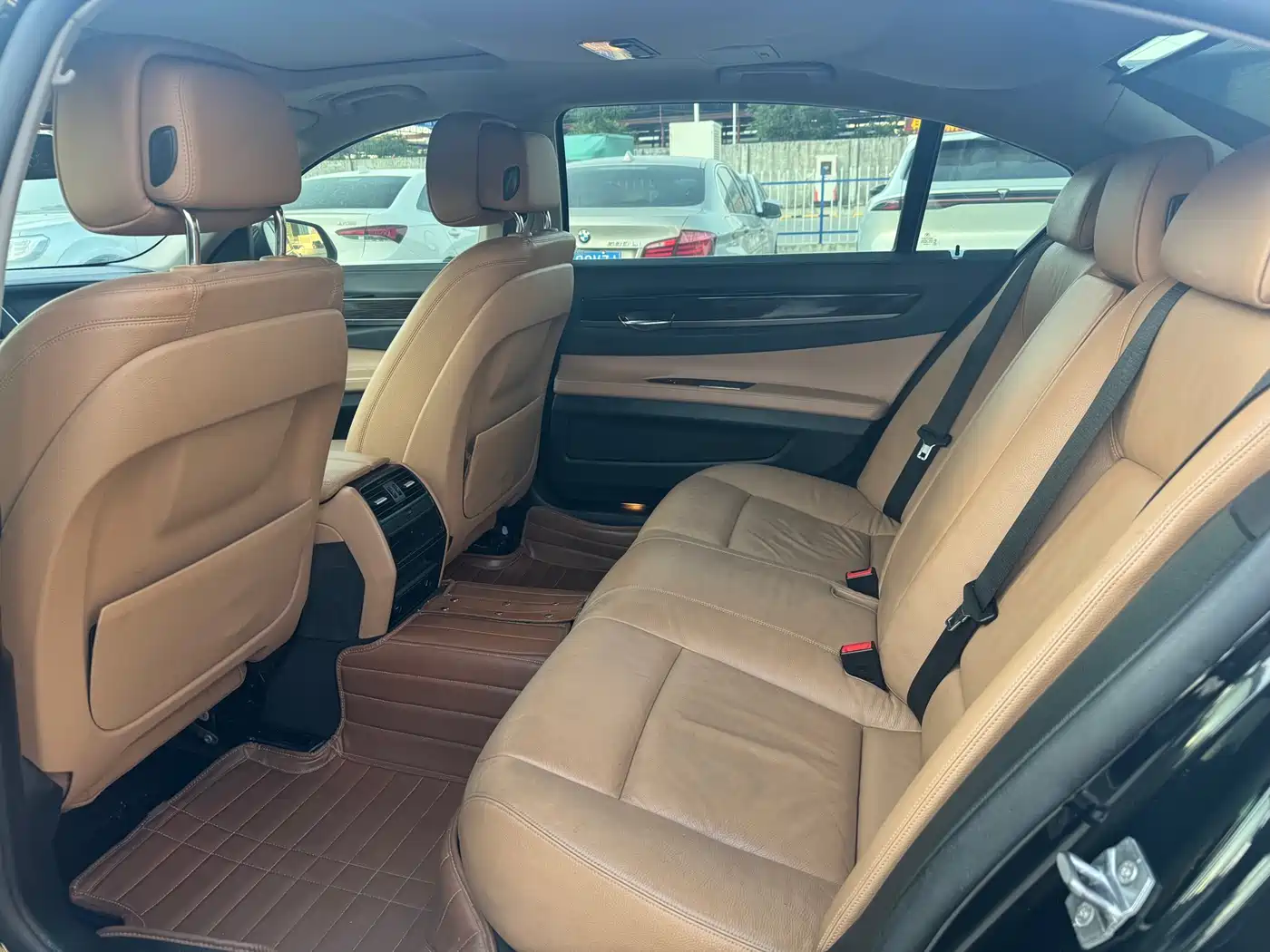 BMW 7 Series 2014 730Li Premium фото 5