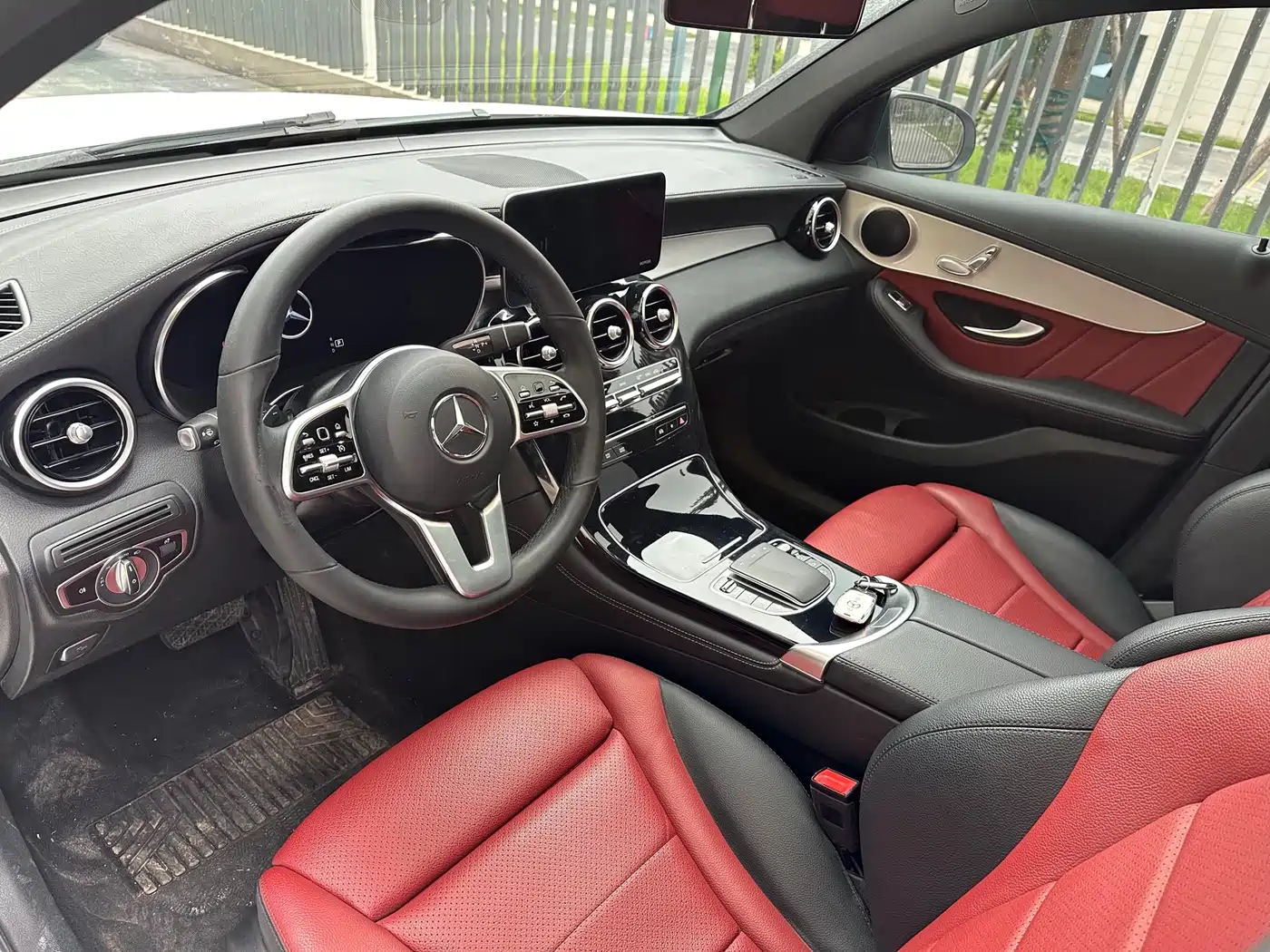 Mercedes-Benz GLC Coupe 2020 GLC 260 4MATIC Coupe SUV фото 8