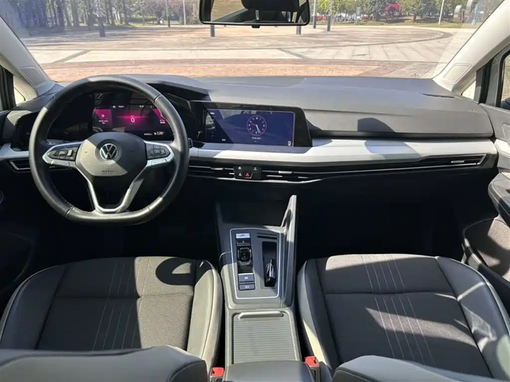 Volkswagen Golf 2021 280TSI DSG Pro фото 15