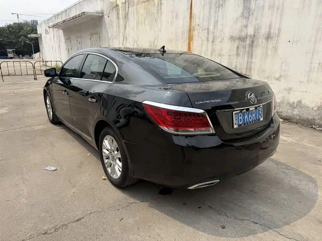 Buick LaCrosse 2010 2.4L Premium фото 5