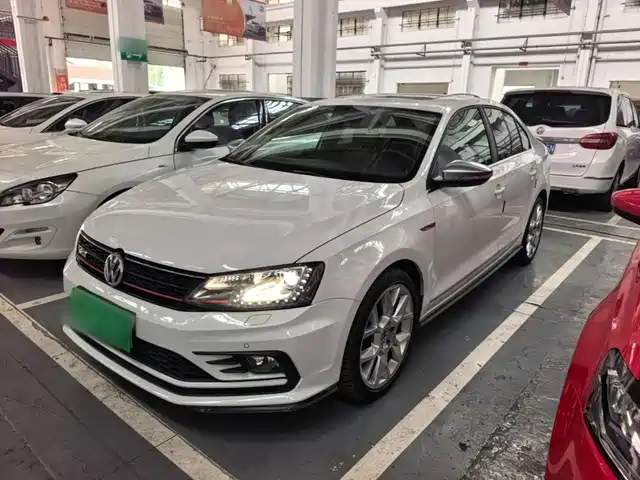 Volkswagen Sagitar 2016 2.0TSI GLI