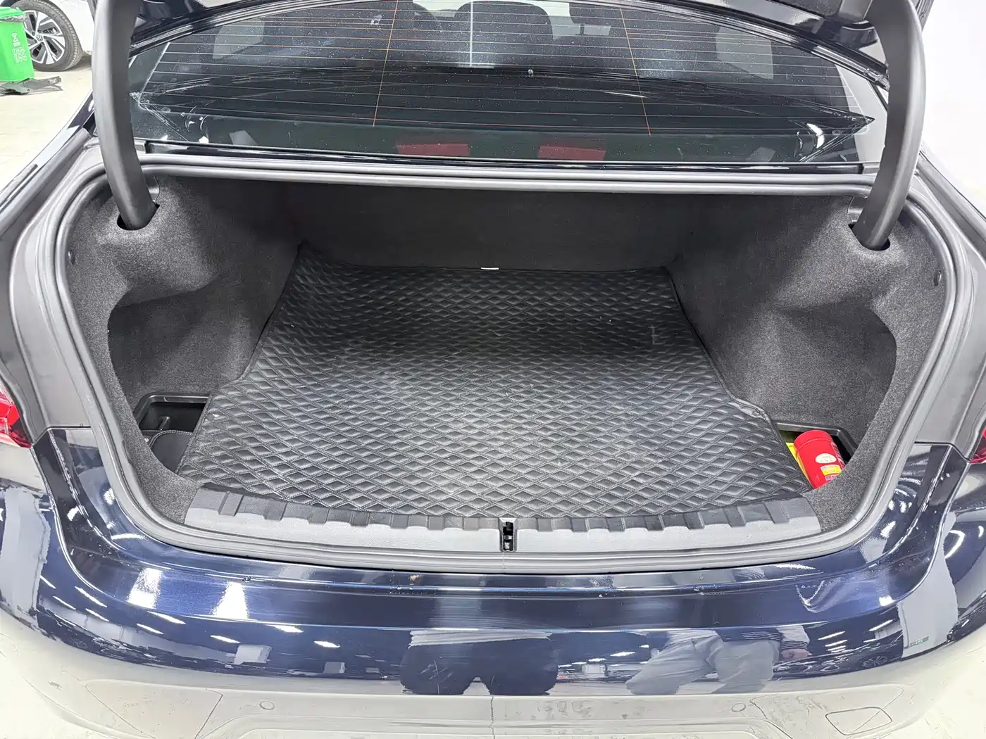 BMW 3 Series 2023 320Li M Sport Package фото 22
