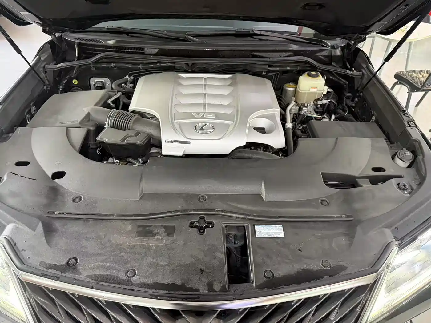 Lexus LX 2019 570 Peak Special Edition фото 14