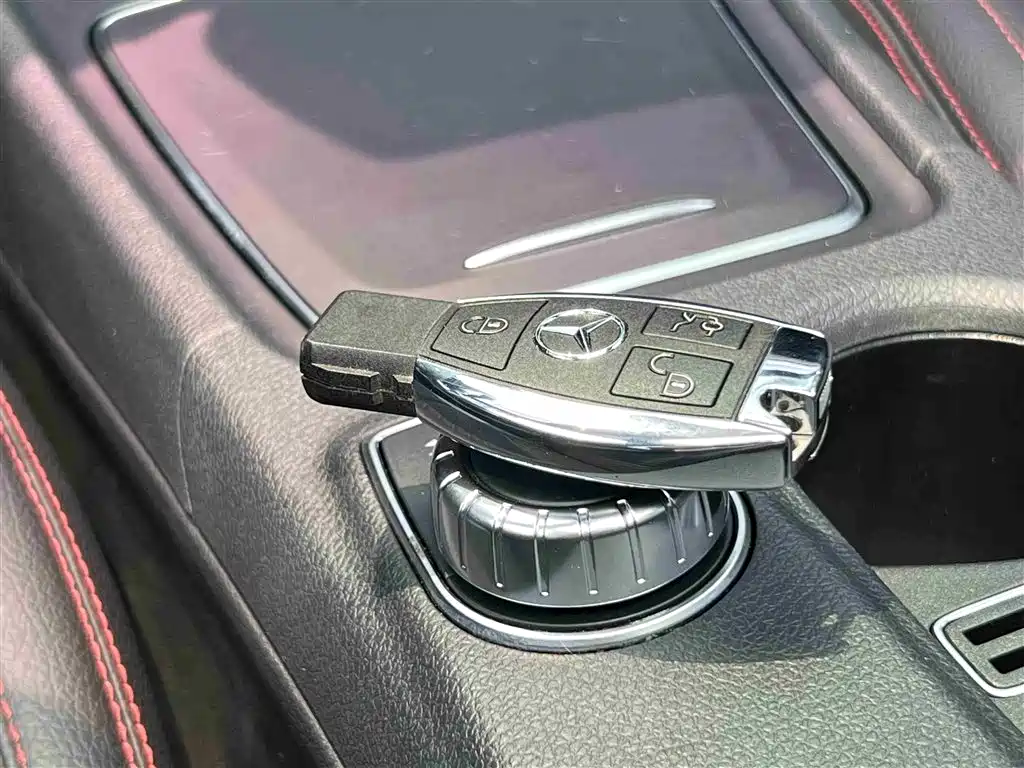 Mercedes-Benz CLA (Import) 2018 CLA 220 4MATIC фото 26