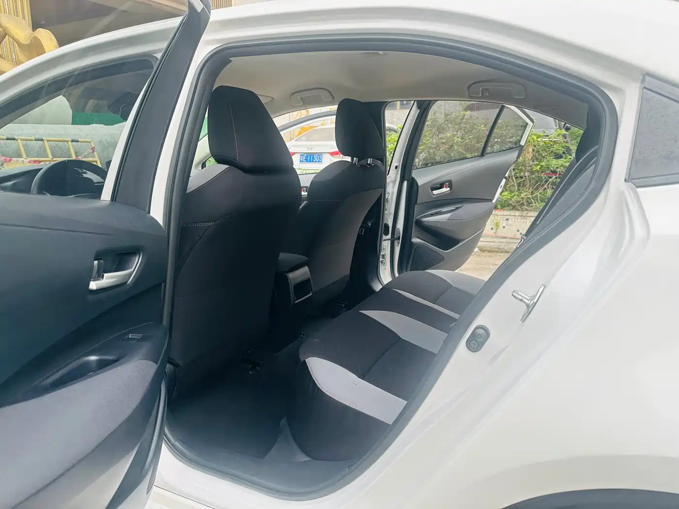 Toyota Corolla 2023 1.2T Pioneer Edition фото 8
