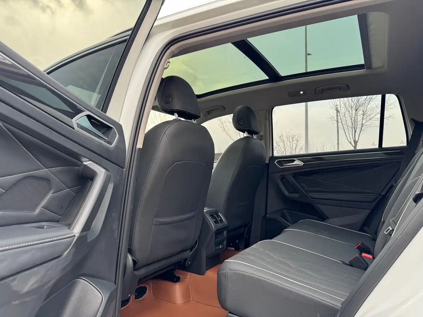 Volkswagen Tiguan L 2023 280TSI 2WD Trend Limited Edition фото 12