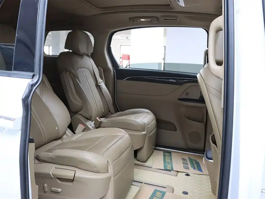 Buick GL8 2018 ES 28T Luxury Type China VI фото 14