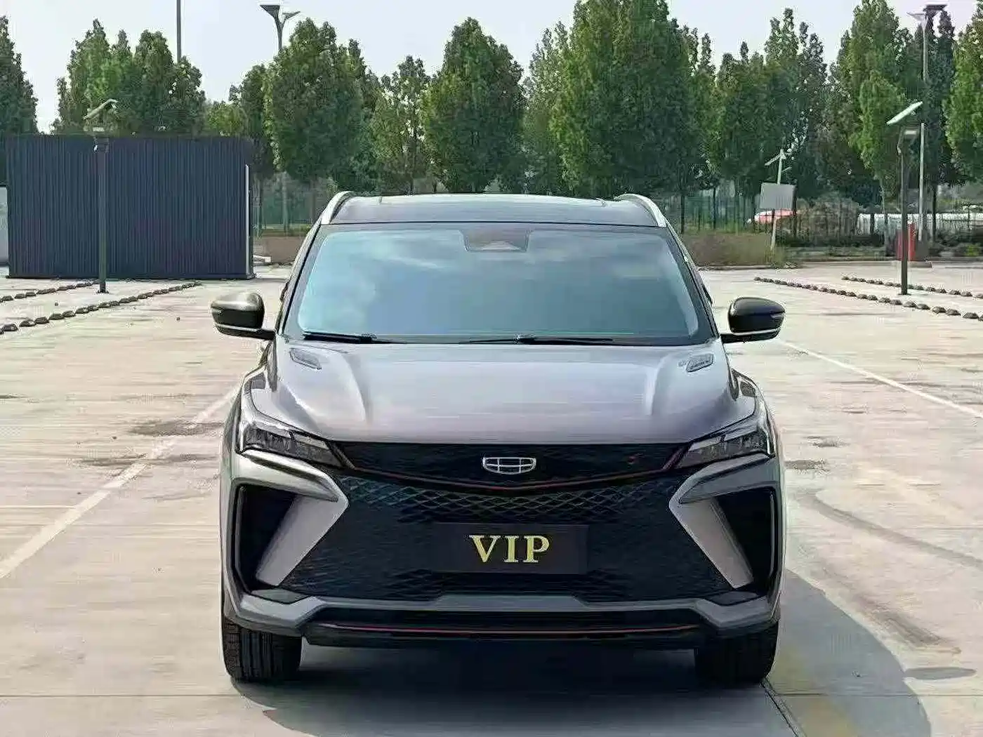 Фото 2 - Geely Binyue