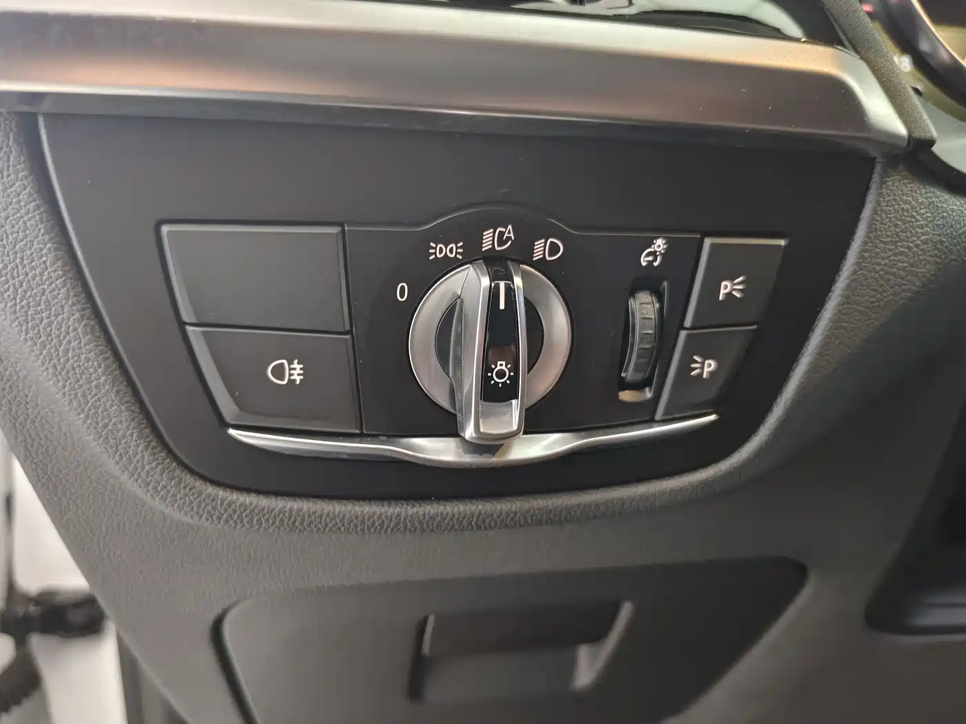 BMW X3 2019 xDrive28i Luxury Package фото 15