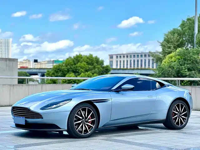 aston-martin db11