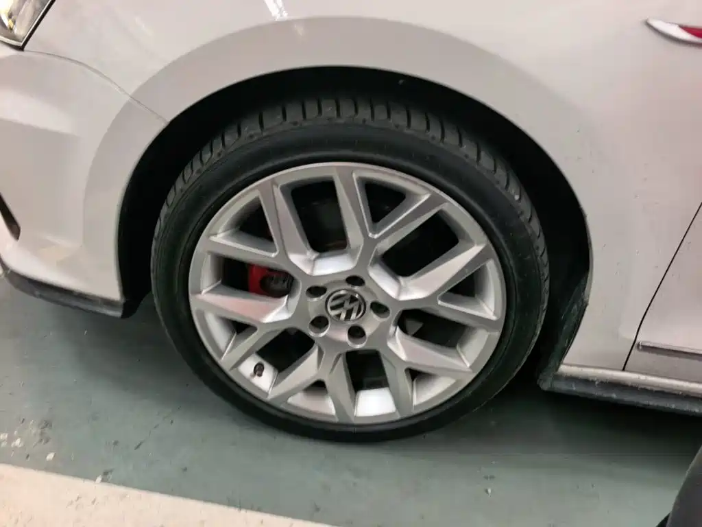 Фото 23 - Volkswagen Sagitar