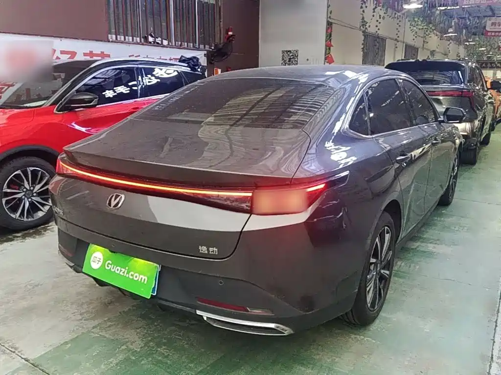 Changan Eado 2025 2025 Blue Whale 1.5T 500Bar Premium