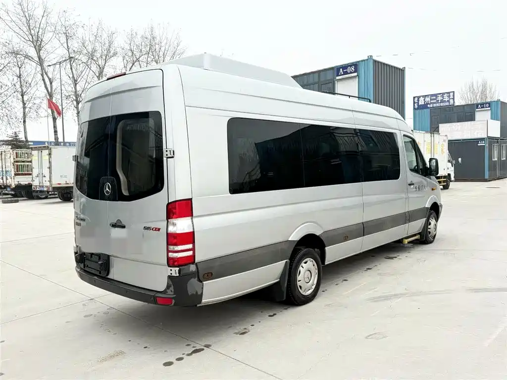 Mercedes-Benz Sprinter 2012 Model 2.1T Premium Tour Long Wheelbase фото 14