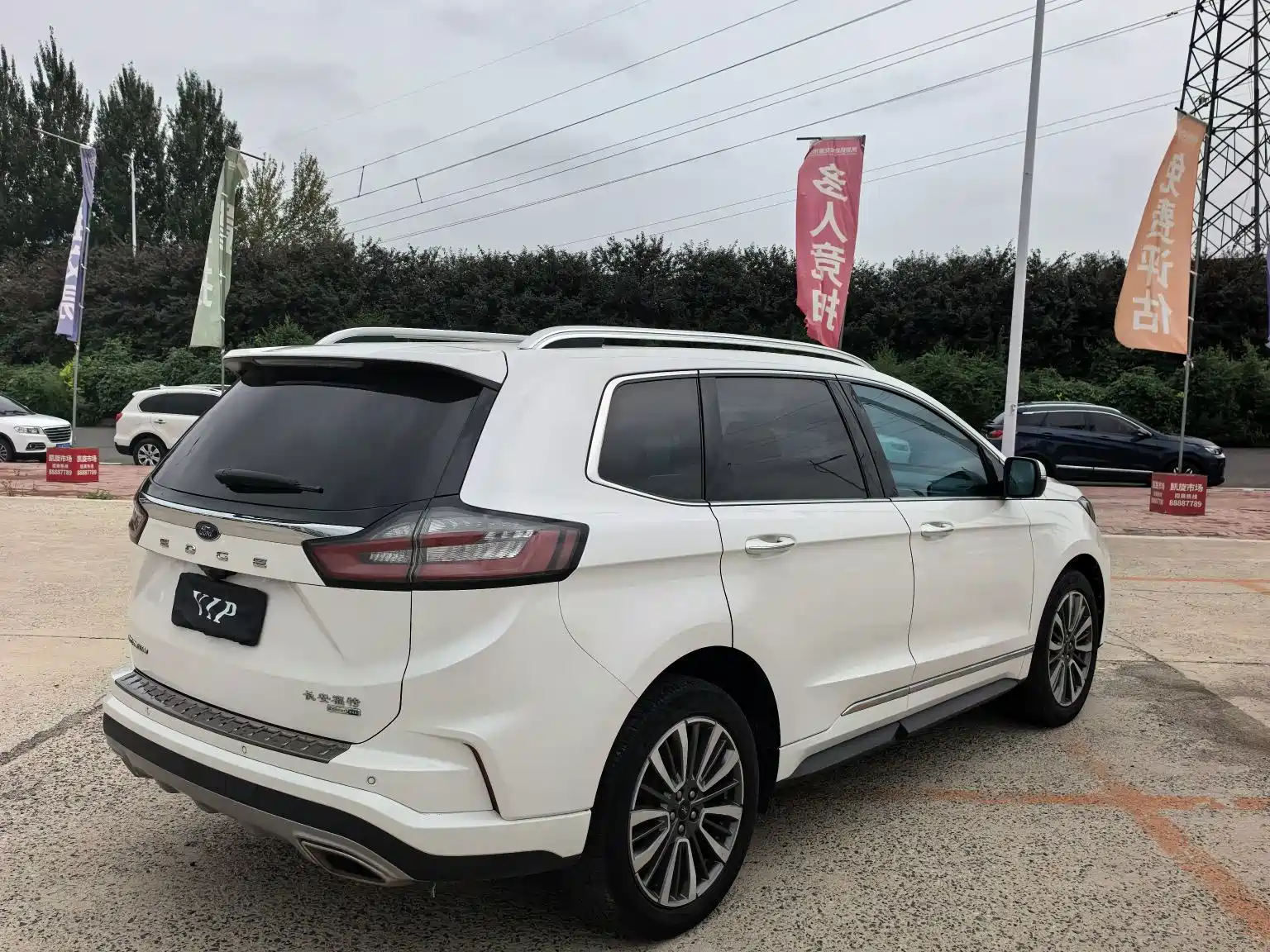 Фото 7 - Ford Edge