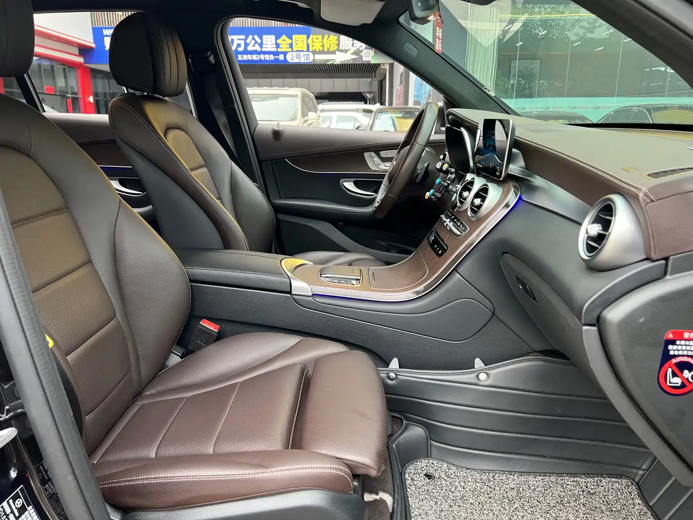 Mercedes-Benz GLC 2022 Model GLC 260 L 4MATIC Luxury Edition фото 12