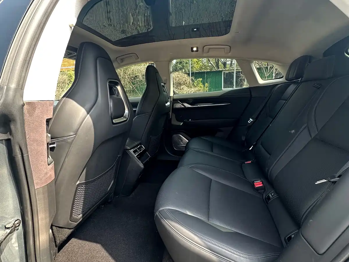 ZEEKR EXTREME KRYPTON 001