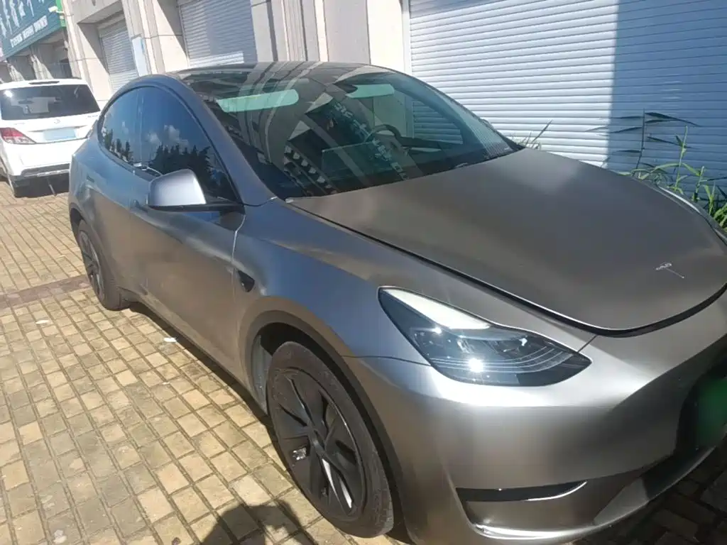 Фото 4 - Tesla Model Y