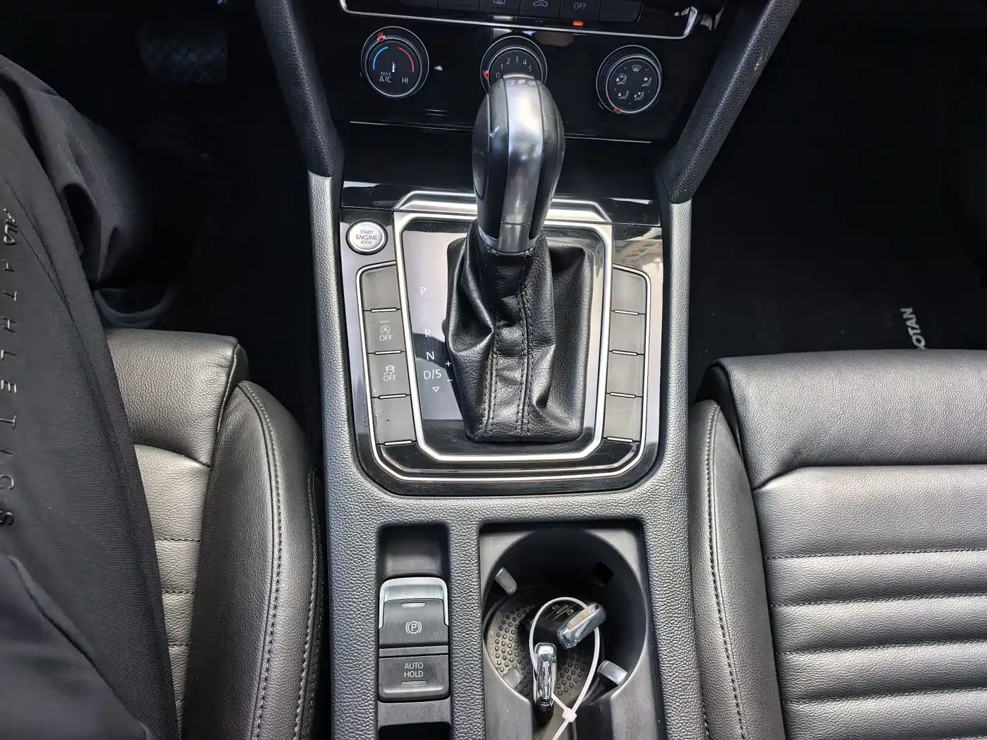 Volkswagen Magotan 2017 330TSI DSG Leading фото 15
