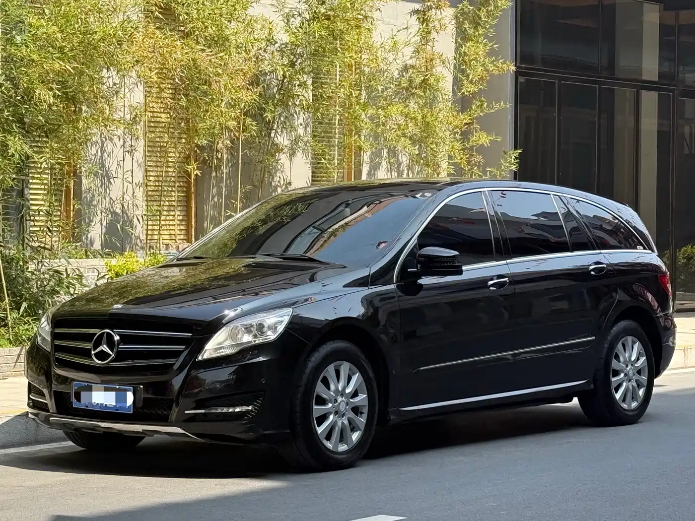 Mercedes-Benz R-Class 2011 R 350 L 4MATIC