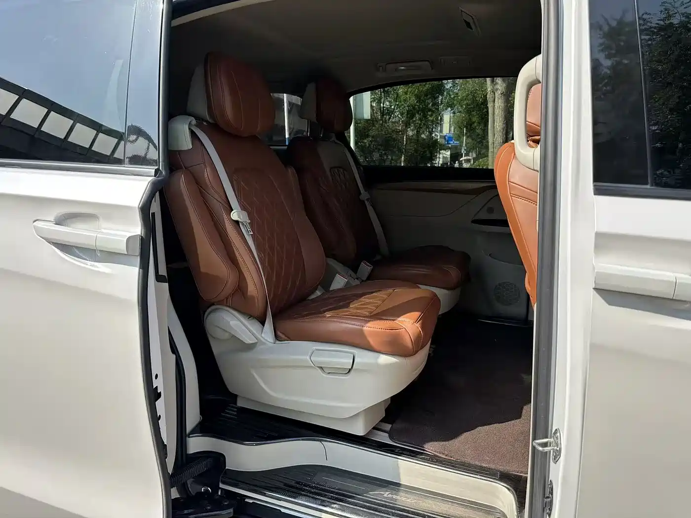 Buick GL8 2017 ES 28T Comfort Type China V фото 11
