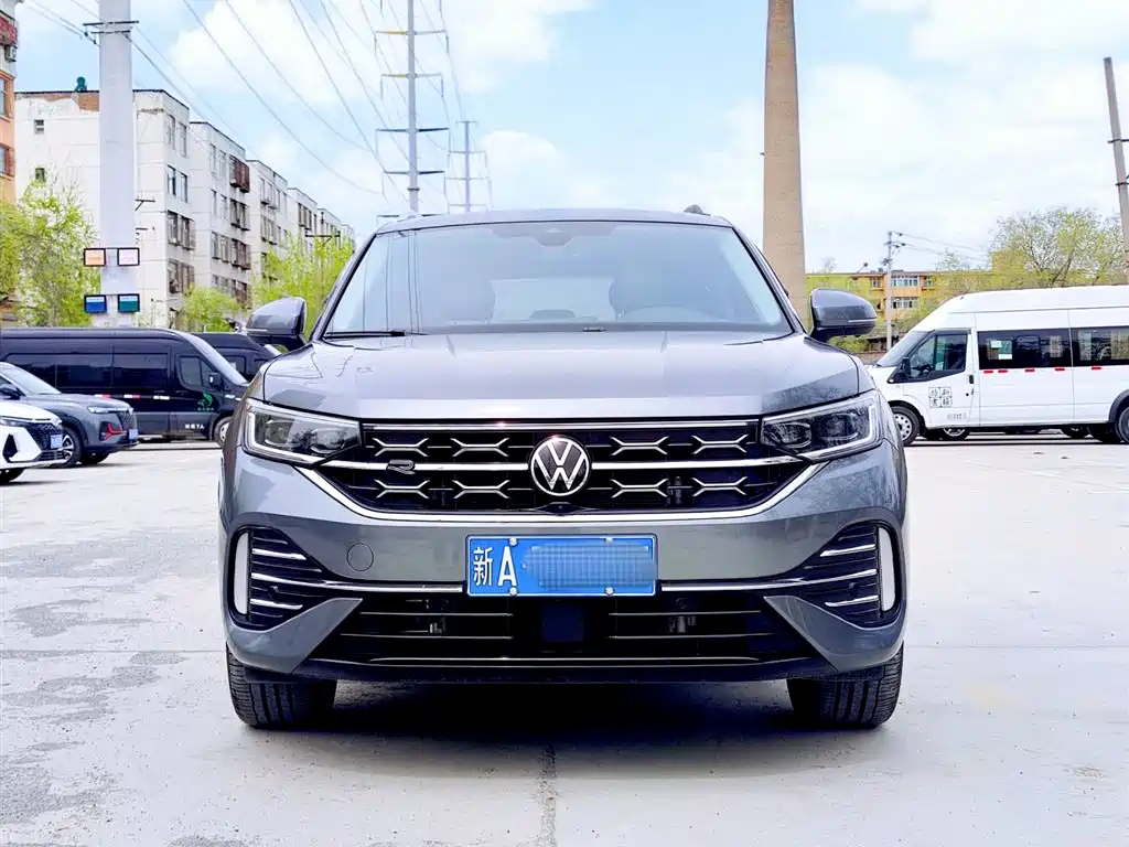 Volkswagen Tayron 2023 330TSI 2WD R-Line High-Performance Edition фото 2