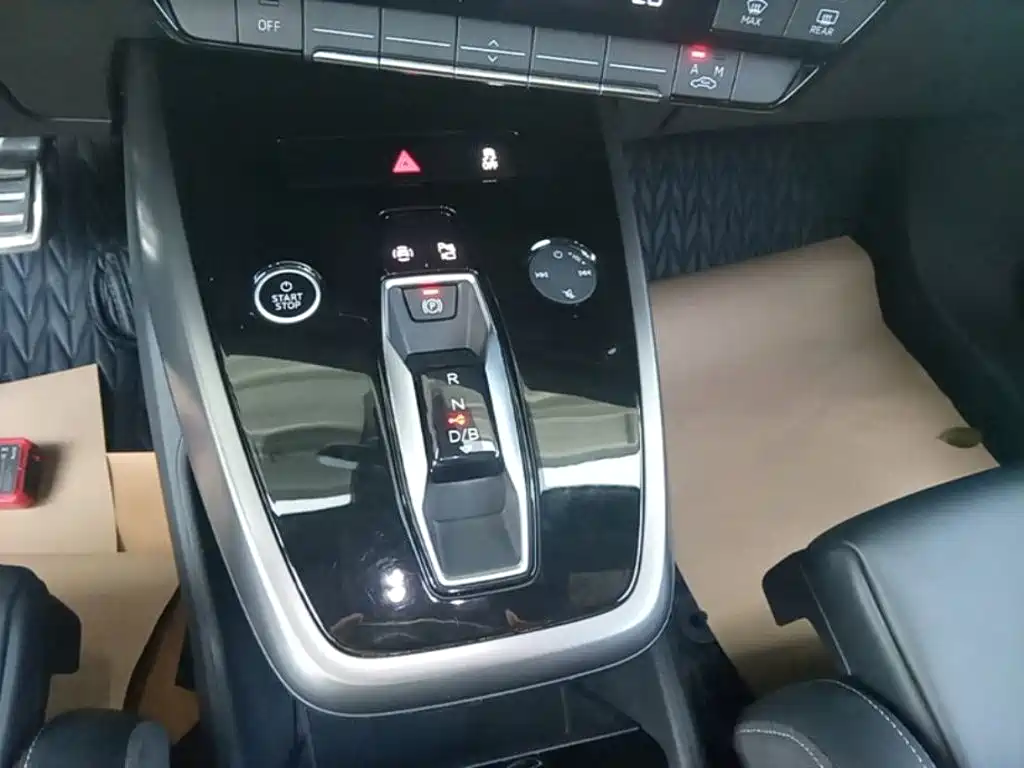 Audi Q4 e-tron 2024 2023 40 e-tron Pioneer Edition
