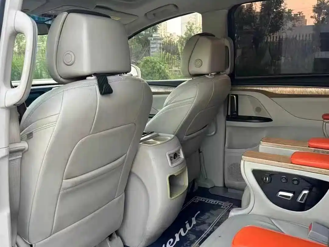 Фото 5 - Buick GL8