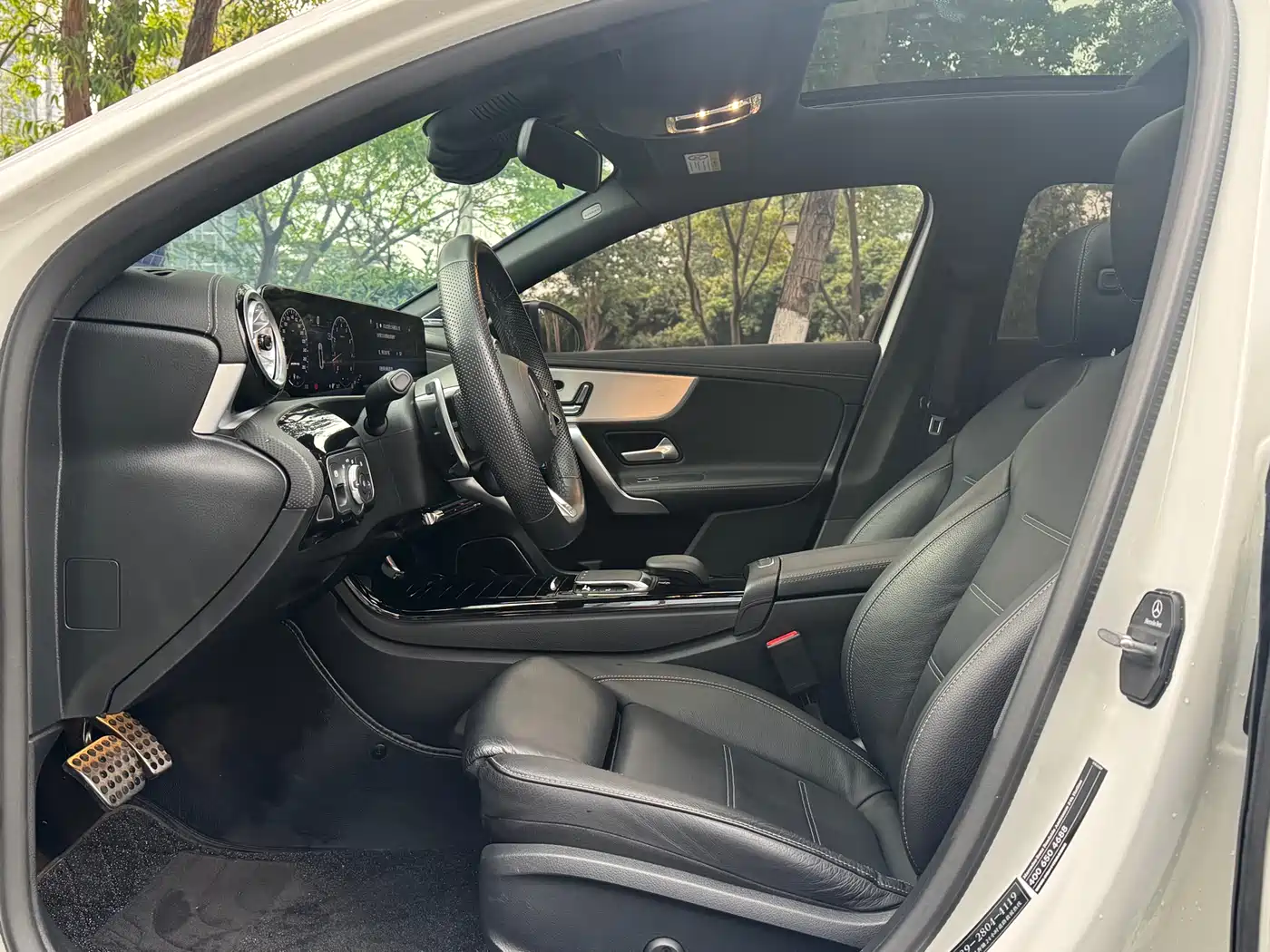 Mercedes-Benz A-Class AMG 2024 AMG A 35 L 4MATIC фото 10