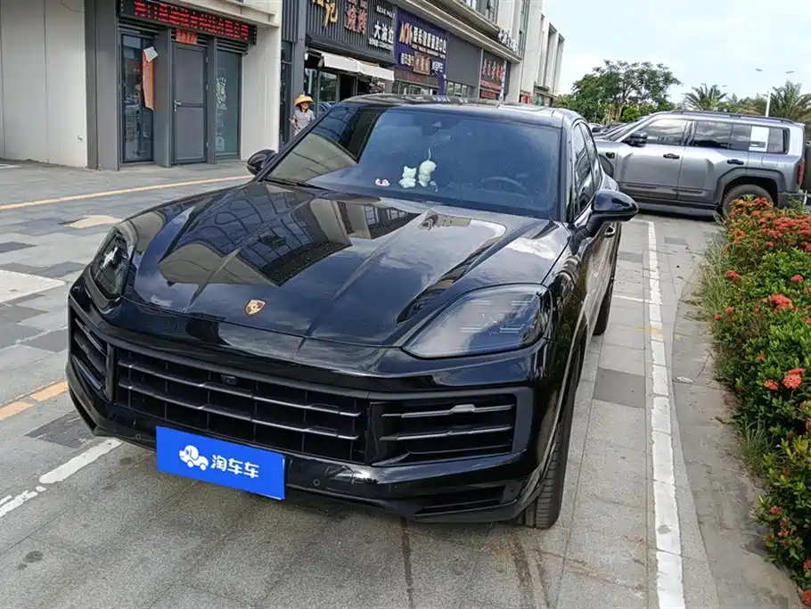 PORSCHE CAYENNE