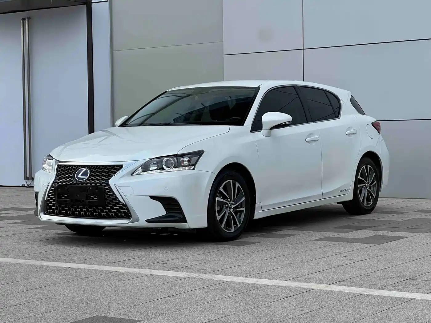 Lexus CT 2020 2017 CT200h Elite Edition Monochrome China V