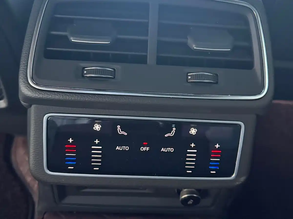 Audi A6L 2024 45 TFSI Premium Dynamic фото 15