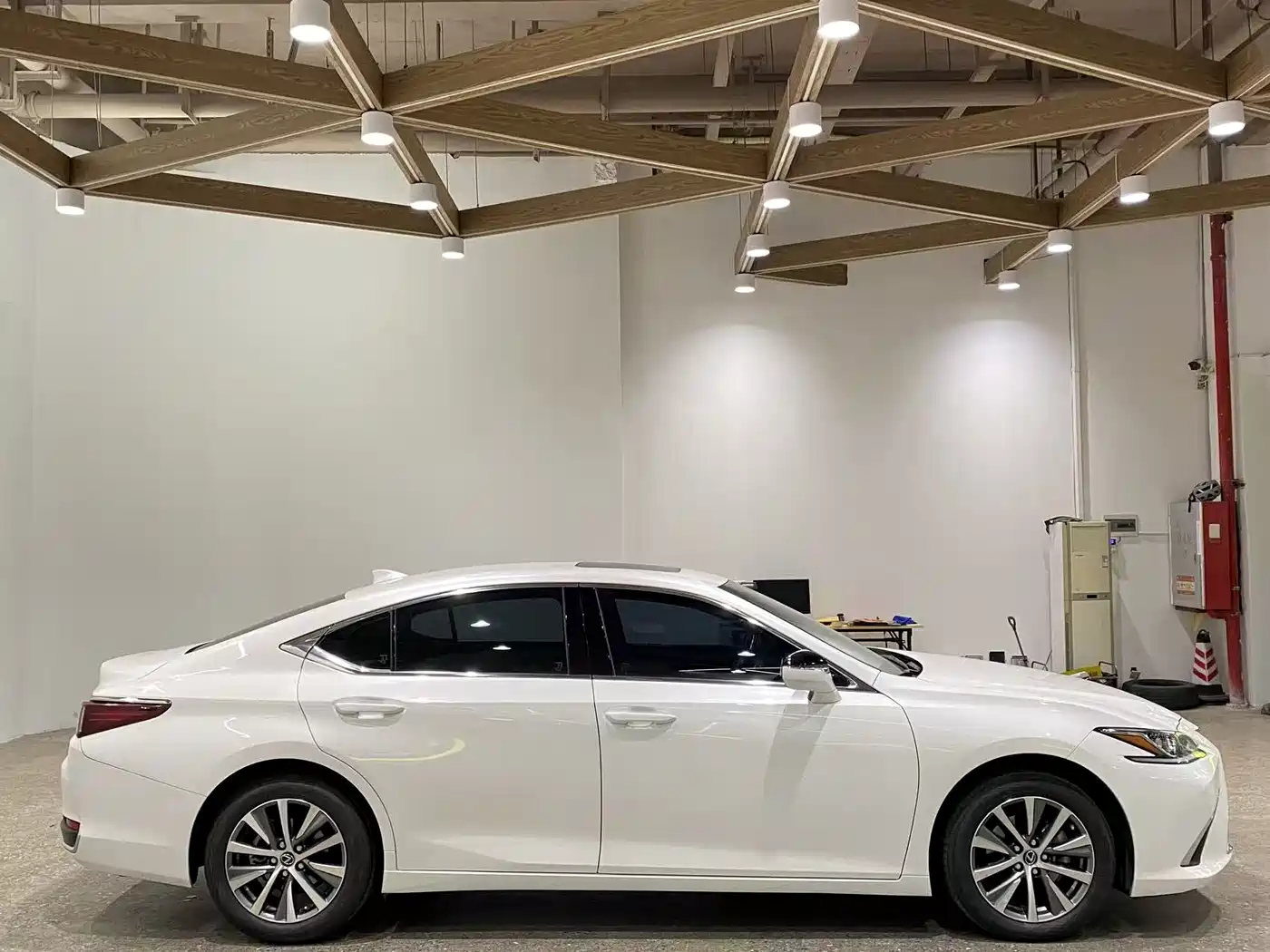 Lexus ES 2020 200 Excellence фото 5