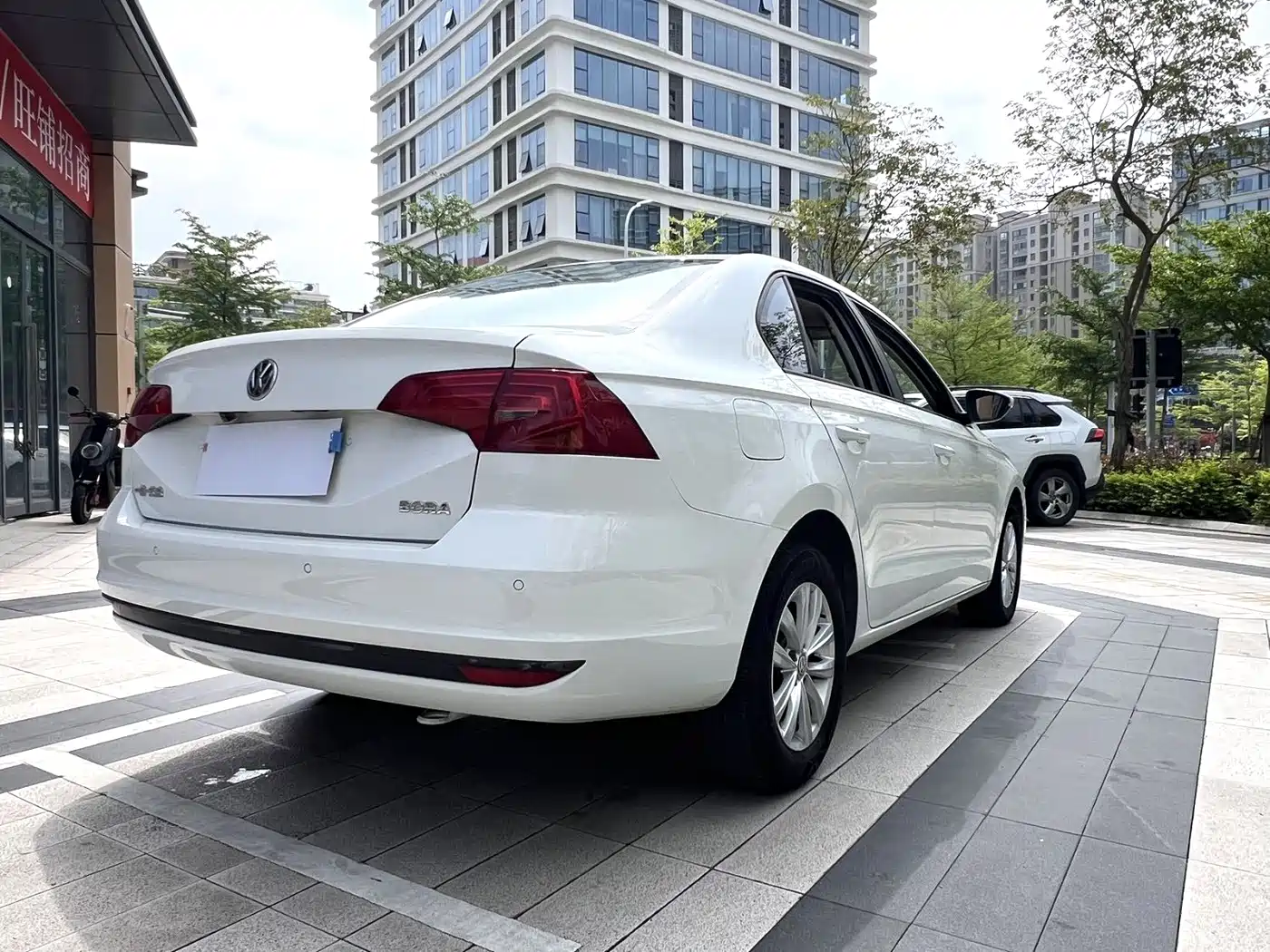 Volkswagen Bora 2016 Model 1.6L Manual Fashion фото 8