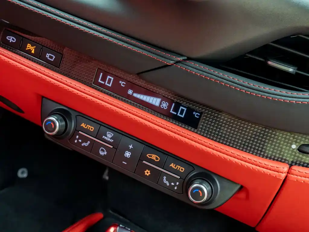 Ferrari F8 2023 2019 Tributo 3.9T V8