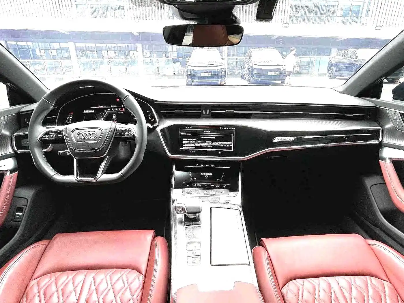Фото 4 - Audi A7L