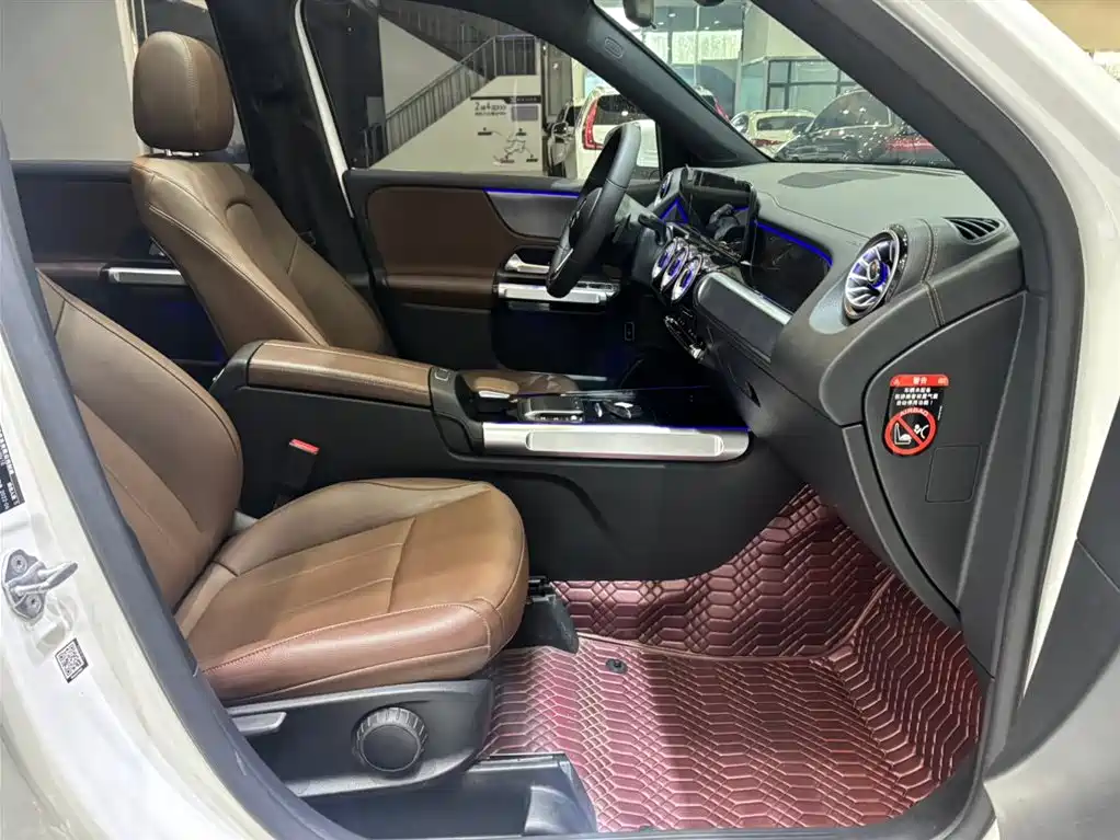 Mercedes-Benz GLB 2022 GLB 220 Dynamic фото 3