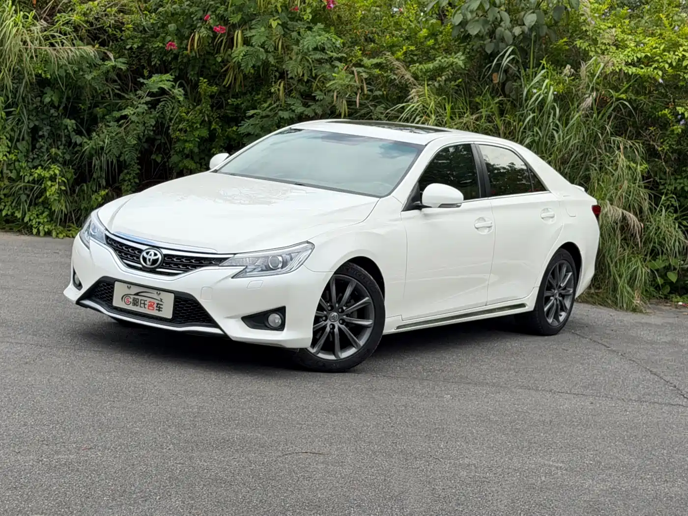 Toyota Reiz 2015 2013 2.5V Premium Edition