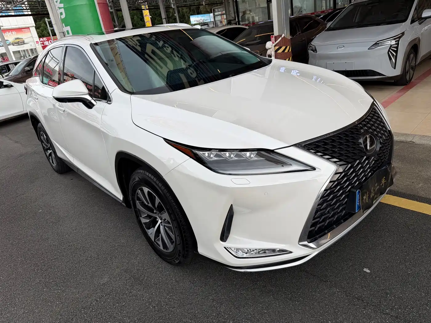 Фото 7 - Lexus RX