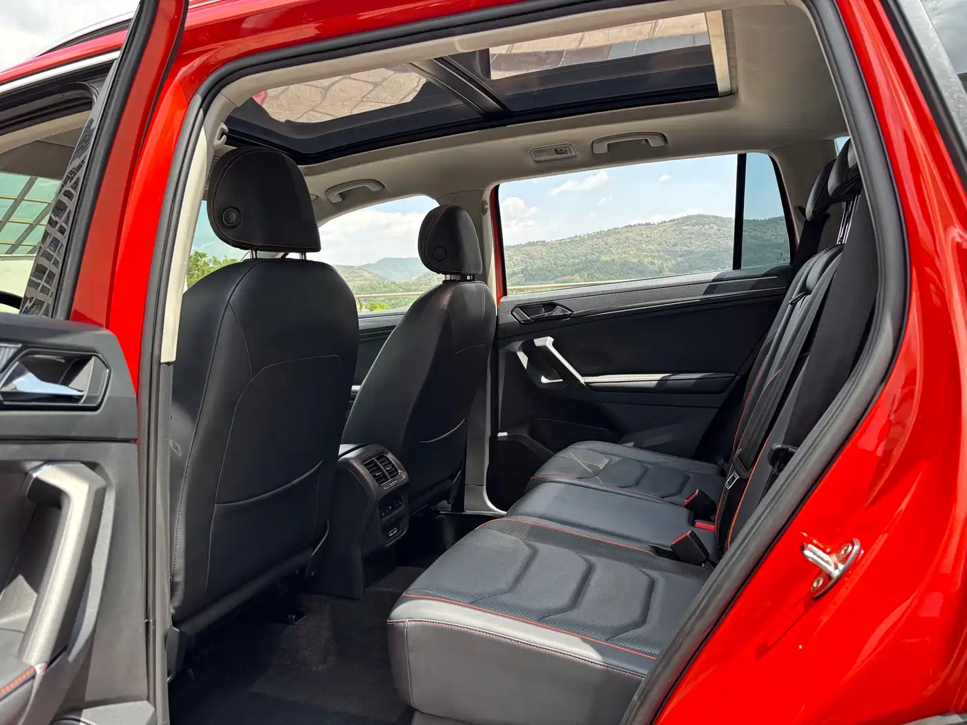 Volkswagen Tiguan L 2017 380TSI Automatic 4WD Ultimate Flagship Edition фото 22