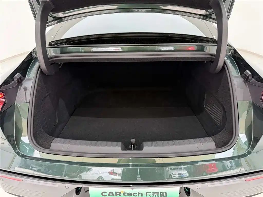 GEELY GALAXY GALAXY SPARKLE 8