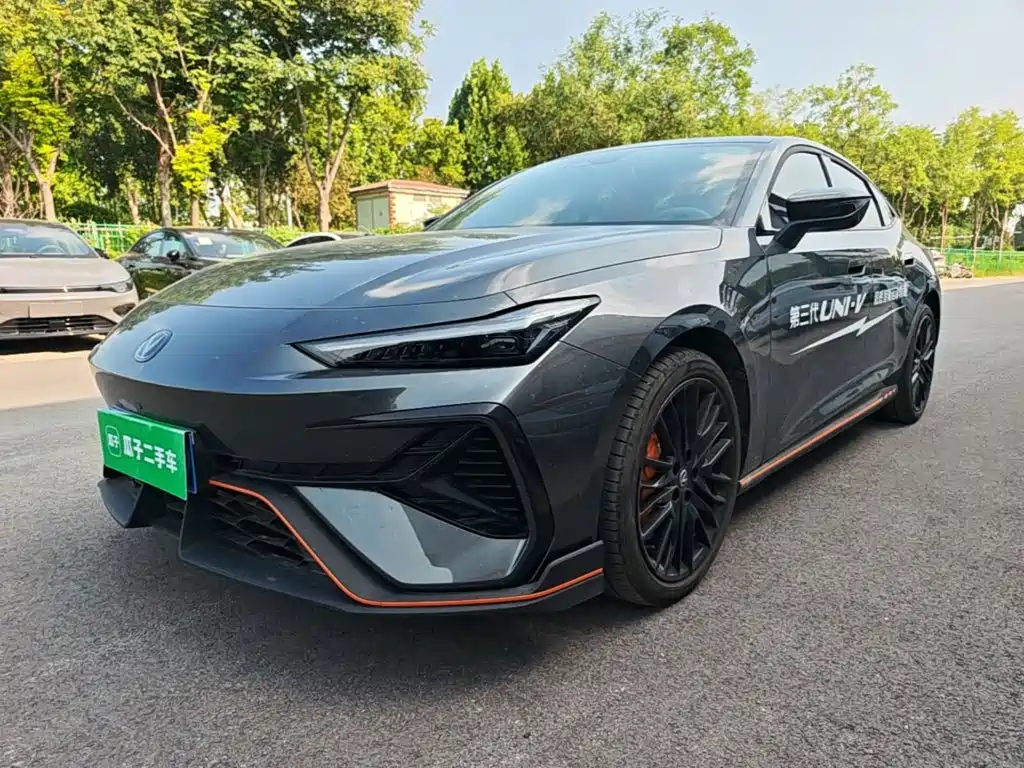 Changan UNI-V 2025 2025 2.0T Sport Version