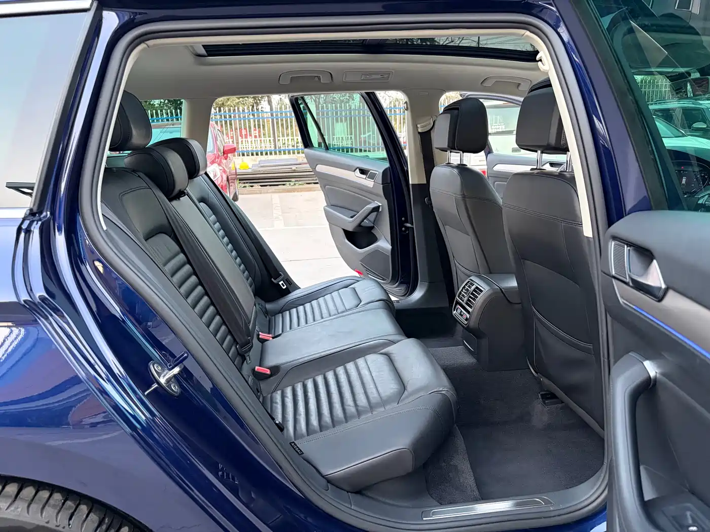 Volkswagen Variant New Energy 2019 GTE фото 13