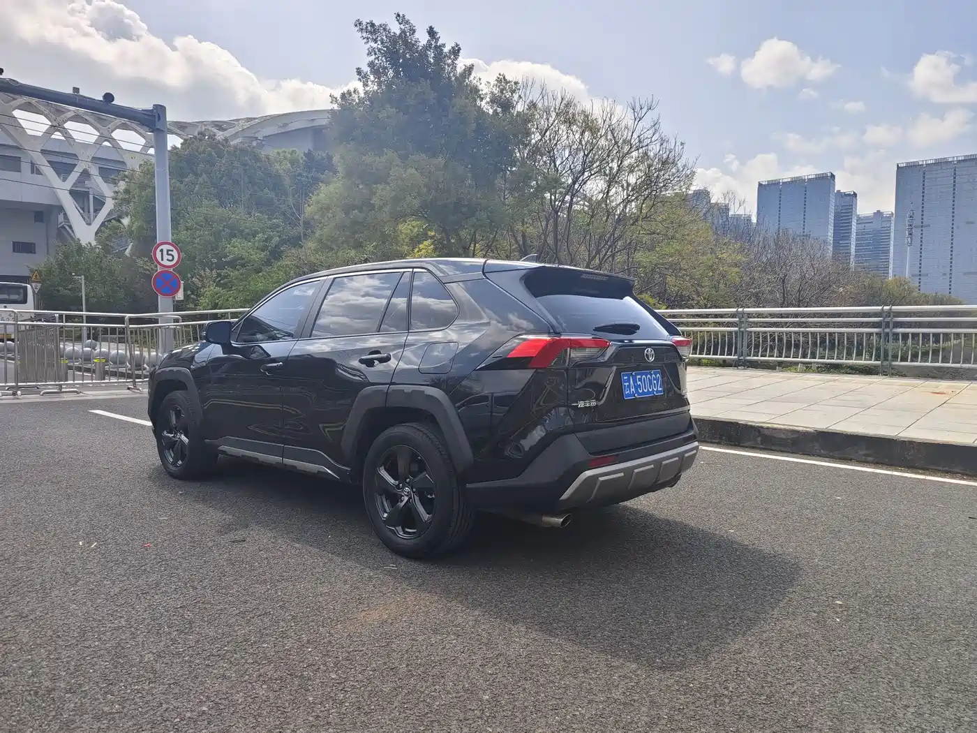 Toyota RAV4 Rongfang 2022 2.0L CVT 4WD Trend Plus Edition фото 5