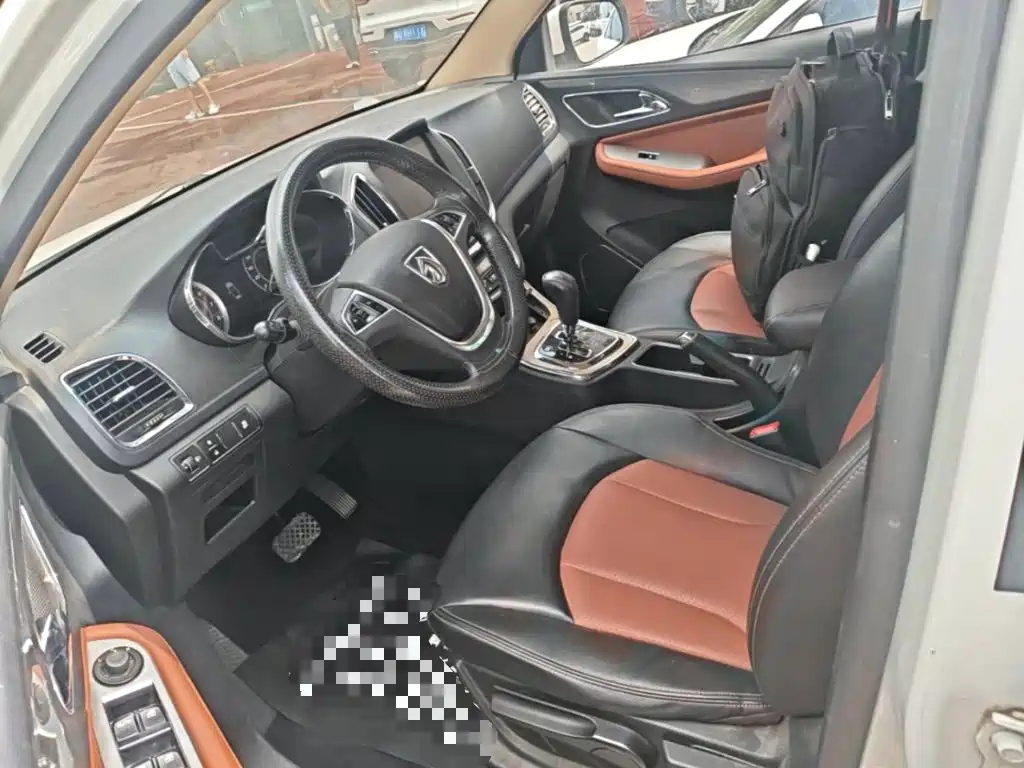 Baojun 560 2017 2016 1.8L iAMT Elite