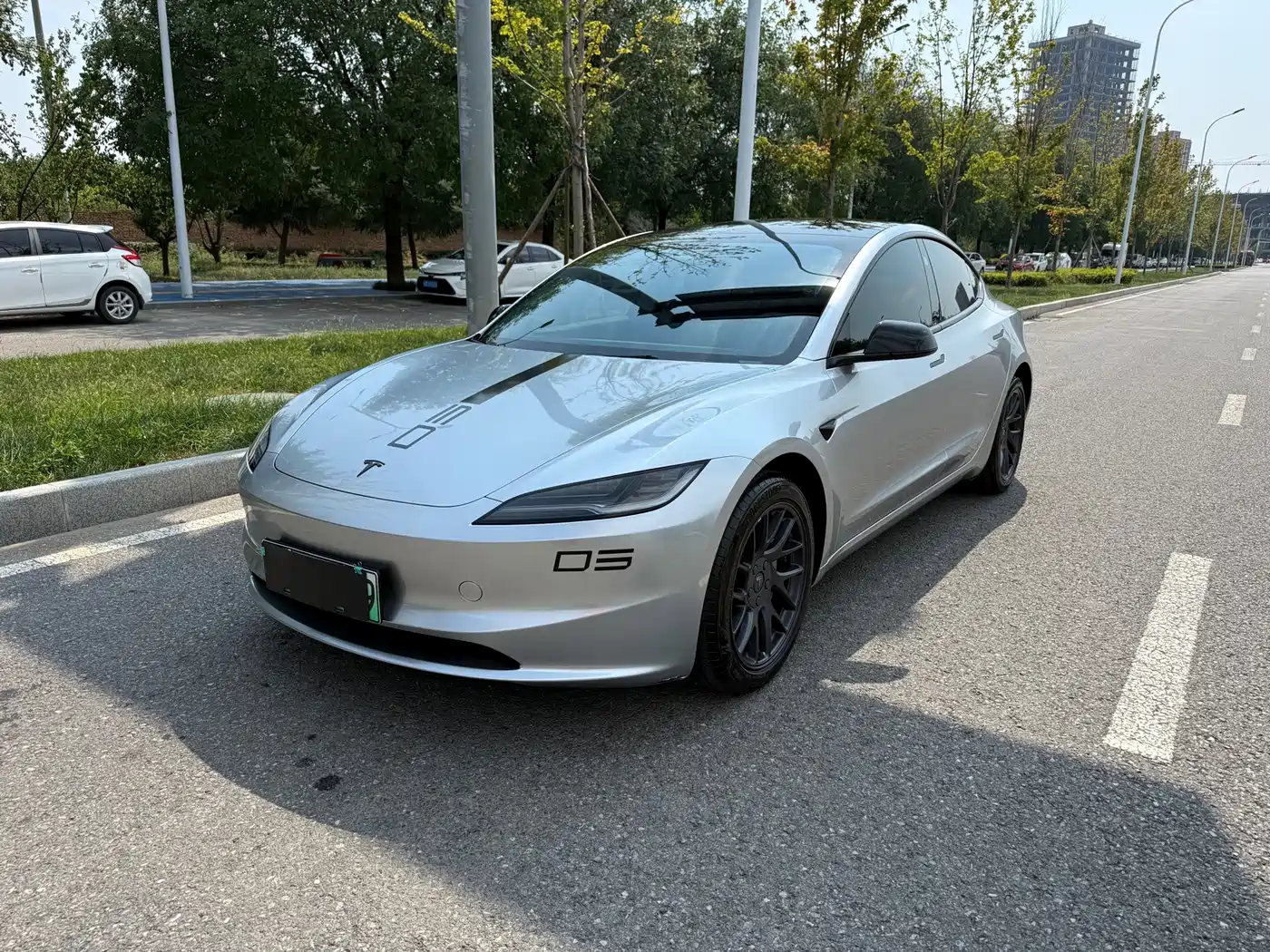 Фото 1 - Tesla Model 3